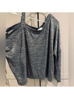 Market and Spruce. Xl. Gray